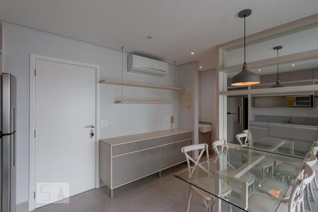 Sala/Cozinha de apartamento para alugar com 1 quarto, 40m² em Cidade Monções, São Paulo
