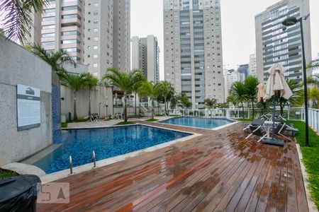 Apartamento à venda com 68m², 2 quartos e 2 vagasÁrea comum - Piscina