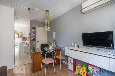 Sala de apartamento à venda com 2 quartos, 42m² em Sarandi, Porto Alegre