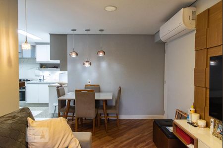 Sala de apartamento para alugar com 3 quartos, 72m² em Jardim Celeste, São Paulo
