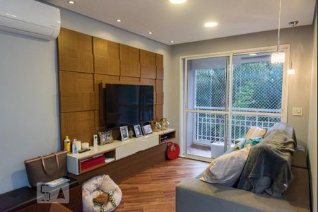 Sala de apartamento para alugar com 3 quartos, 72m² em Jardim Celeste, São Paulo