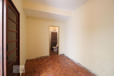 Casa à venda com 200m², 4 quartos e 2 vagasQuarto de Serviço