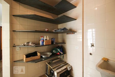 Casa à venda com 200m², 4 quartos e 2 vagasÁrea de Serviço