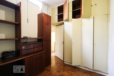 Casa à venda com 200m², 4 quartos e 2 vagasQuarto 2