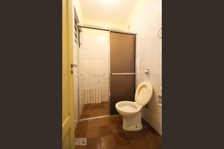 Casa à venda com 200m², 4 quartos e 2 vagasBanheiro de Serviço