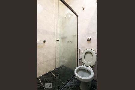 Casa à venda com 200m², 4 quartos e 2 vagasBanheiro da Suíte 