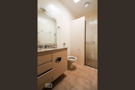 Casa à venda com 200m², 4 quartos e 2 vagasBanheiro 