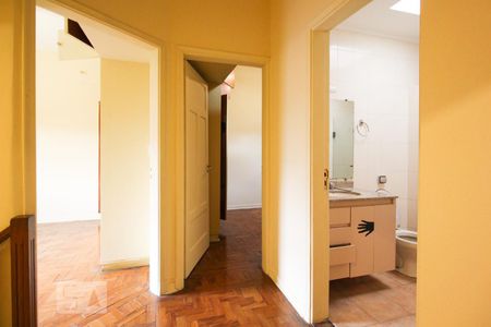 Corredor de casa à venda com 4 quartos, 200m² em Vila Nova Conceição, São Paulo
