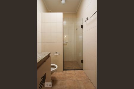 Casa à venda com 200m², 4 quartos e 2 vagasBanheiro 