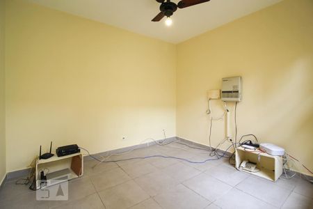 Casa à venda com 200m², 4 quartos e 2 vagasQuarto de Serviço 2