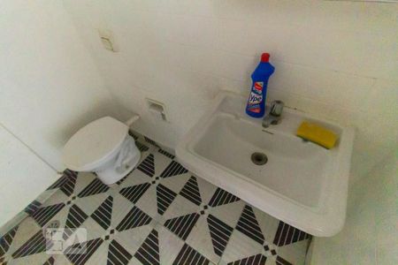 Banheiro  de kitnet/studio para alugar com 1 quarto, 35m² em Aclimação, São Paulo