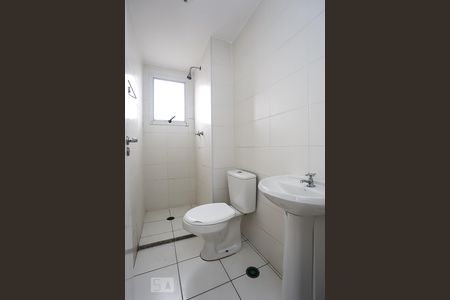 Banheiro de apartamento à venda com 2 quartos, 43m² em Jardim Novo Taboão, São Paulo