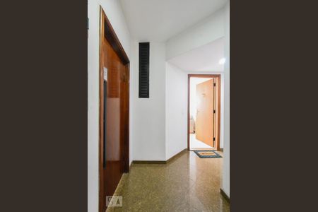 Entrada do Corredor de apartamento para alugar com 1 quarto, 49m² em Brooklin Paulista, São Paulo