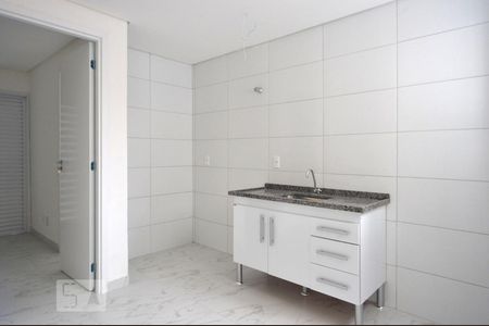 Cozinha de casa de condomínio para alugar com 1 quarto, 35m² em Vila Prudente, São Paulo