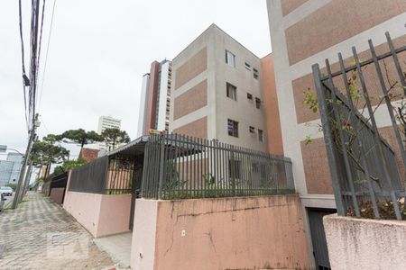 Fachada de apartamento à venda com 2 quartos, 44m² em Alto da Xv, Curitiba