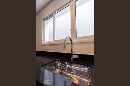 Casa à venda com 215m², 3 quartos e 3 vagasCozinha