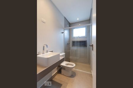 Casa à venda com 215m², 3 quartos e 3 vagasBanheiro