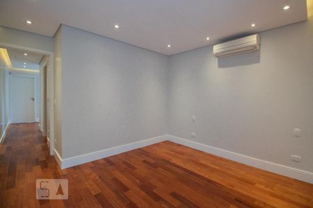 Casa à venda com 215m², 3 quartos e 3 vagasQuarto 2