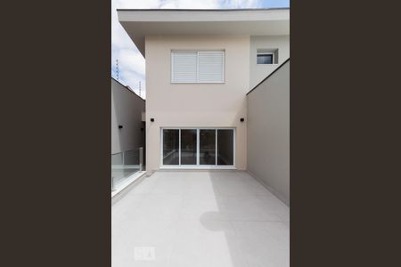 Casa à venda com 215m², 3 quartos e 3 vagasVaranda