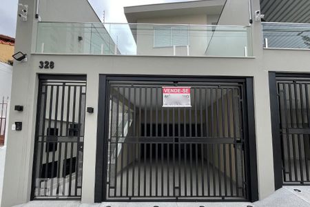 Casa à venda com 215m², 3 quartos e 3 vagasFachada