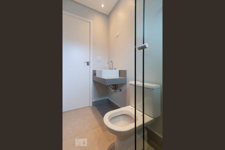 Casa à venda com 215m², 3 quartos e 3 vagasBanheiro