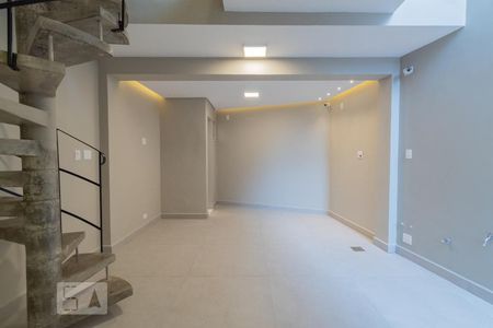 Casa à venda com 185m², 3 quartos e 3 vagas Casa à venda com 185m², 3 quartos e 3 vagasQuintal