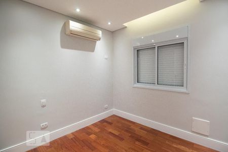 Casa à venda com 185m², 3 quartos e 3 vagas Casa à venda com 185m², 3 quartos e 3 vagasQuarto 2