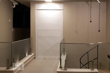 Casa à venda com 185m², 3 quartos e 3 vagas Casa à venda com 185m², 3 quartos e 3 vagasLavanderia