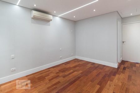 Casa à venda com 185m², 3 quartos e 3 vagas Casa à venda com 185m², 3 quartos e 3 vagasSuíte