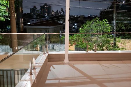 Casa à venda com 185m², 3 quartos e 3 vagas Casa à venda com 185m², 3 quartos e 3 vagasEspaço gourmet