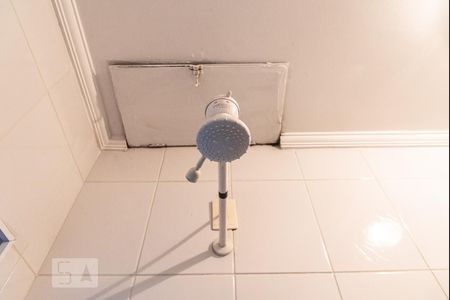 Casa à venda com 153m², 3 quartos e 3 vagasChuveiro