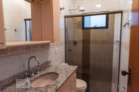 Casa à venda com 153m², 3 quartos e 3 vagasBanheiro da suíte