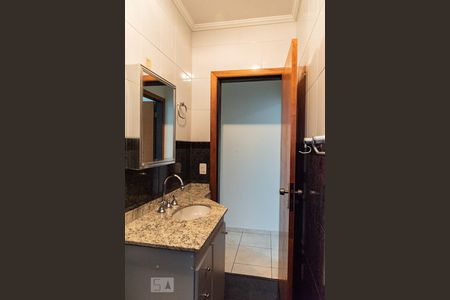 Casa à venda com 153m², 3 quartos e 3 vagasBanheiro