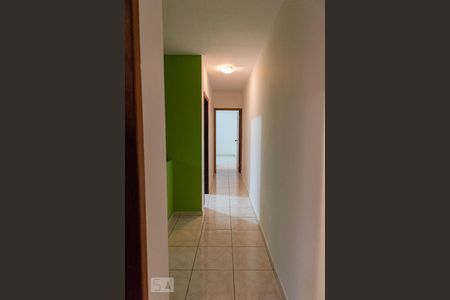 Casa à venda com 153m², 3 quartos e 3 vagasCorredor