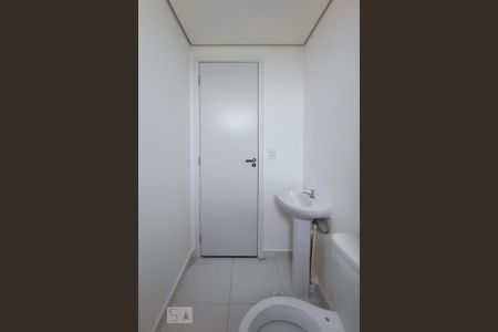 Apartamento para alugar com 45m², 2 quartos e sem vaga Apartamento para alugar com 45m², 2 quartos e sem vagaBanheiro