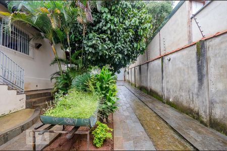 Casa à venda com 350m², 5 quartos e 8 vagasÁrea Externa