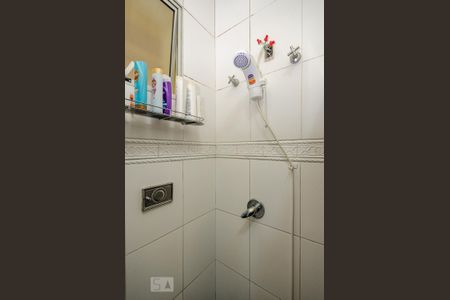 Casa à venda com 350m², 5 quartos e 8 vagasBanheiro Social 1