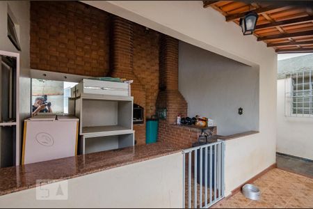Casa à venda com 350m², 5 quartos e 8 vagasÁrea Gourmet