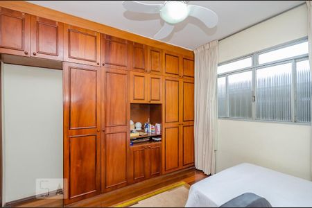 Casa à venda com 350m², 5 quartos e 8 vagasQuarto 2