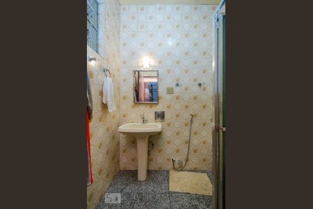 Casa à venda com 350m², 5 quartos e 8 vagasBanheiro da Suíte