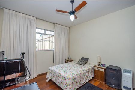 Casa à venda com 350m², 5 quartos e 8 vagasQuarto 3