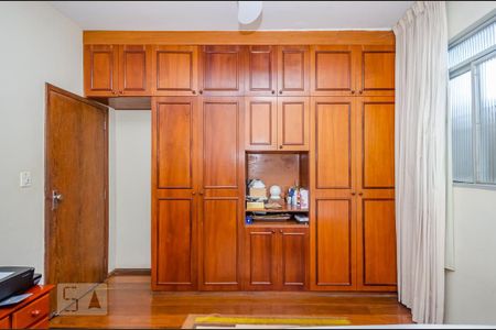 Casa à venda com 350m², 5 quartos e 8 vagasQuarto 2