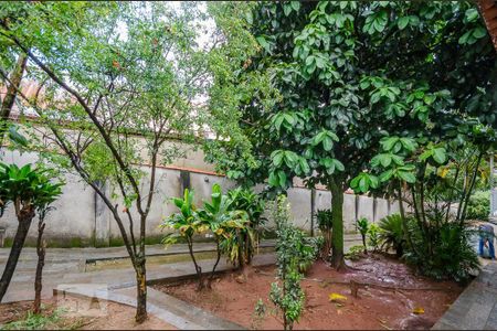 Casa à venda com 350m², 5 quartos e 8 vagasÁrea Externa