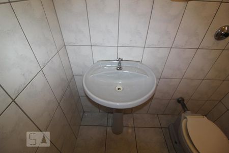 Casa à venda com 261m², 2 quartos e 2 vagasLavabo