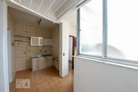 Apartamento à venda com 105m², 3 quartos e sem vagaÁrea de Serviço