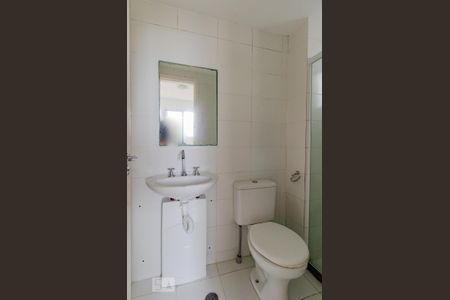 Apartamento à venda com 70m², 3 quartos e 1 vaga Apartamento à venda com 70m², 3 quartos e 1 vagaBanheiro Suíte