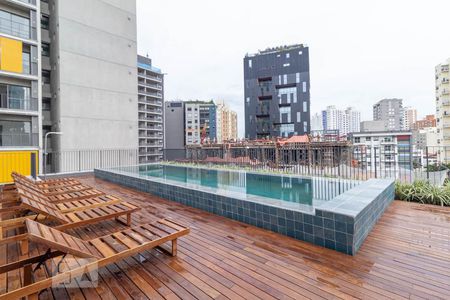 Studio à venda com 25m², 1 quarto e sem vagaPiscina