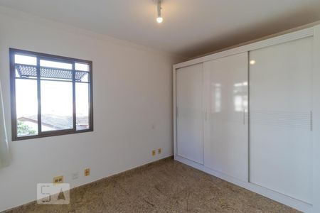 Apartamento à venda com 92m², 3 quartos e 2 vagasSuíte