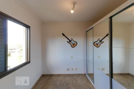 Apartamento à venda com 92m², 3 quartos e 2 vagasQuarto 02