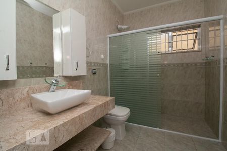 Banheiro de casa à venda com 2 quartos, 160m² em Vila Libanesa, São Paulo